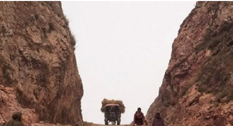 《印度愚公》电影解说文案