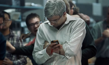 电影《黑莓》解说文案