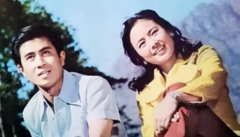 电影《庐山恋》解说文案