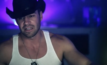 电影《木星任務：真假爱丽丝》解说文案