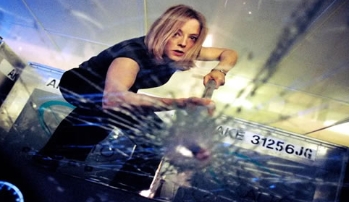 电影《空中危机》解说文案