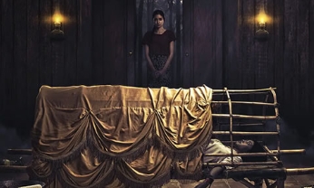 电影《女巫诅咒》解说文案