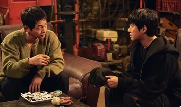 电影《祸乱》解说文案