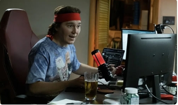 电影《傻钱》解说文案